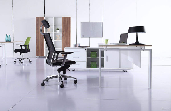 辦公家具磕碰了怎么辦？